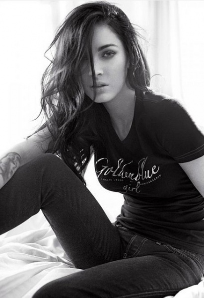 megan fox armani jeans 2011. Megan Fox Armani Jeans 50