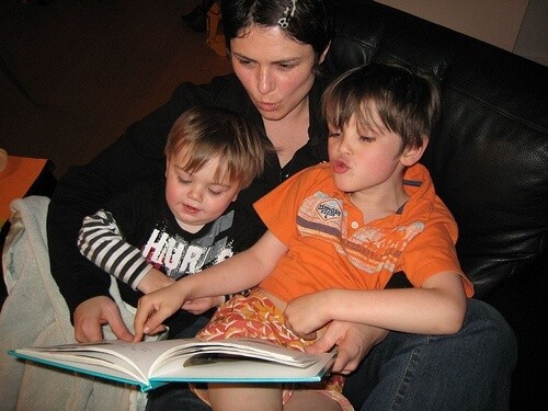 5 Simple Ways For Parents To Encourage Their Child To Read