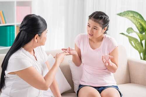 How to Talk to Your Preteen Daughter about Menstruation
