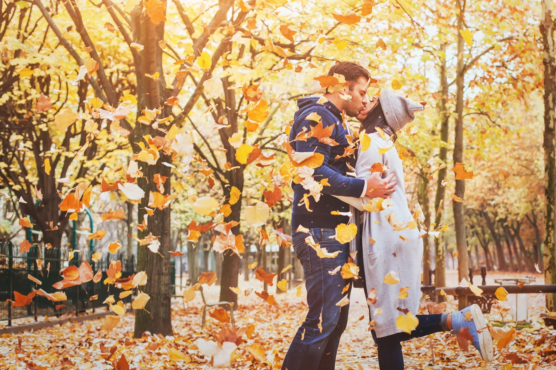 7 Awesome Fall Date Ideas