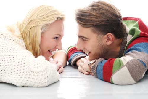 Smiling - Body Language Flirting Signs