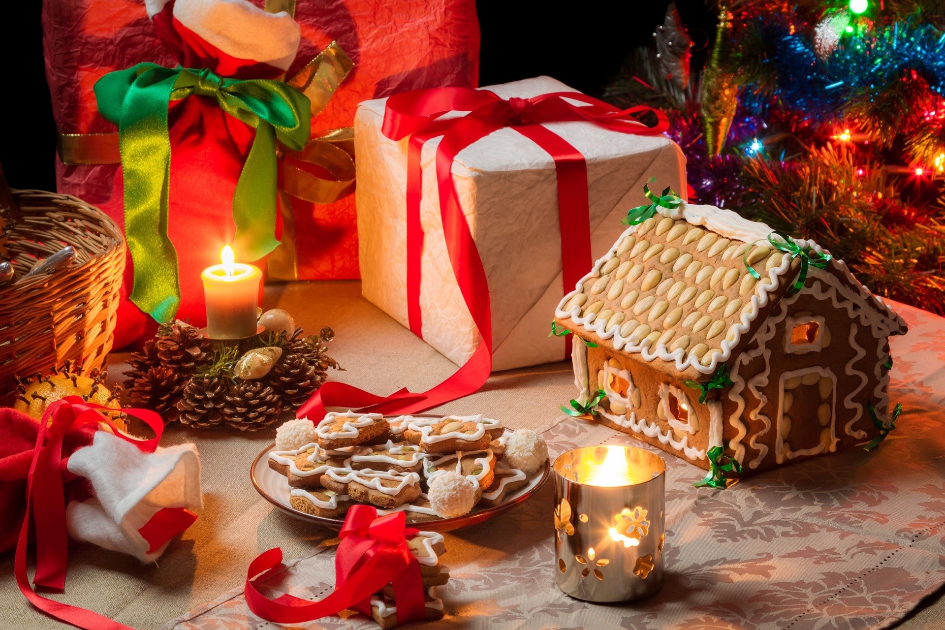 7 Festive Ways to Spread Christmas Cheer
