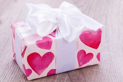 8 Best Valentine’s Day Gift Ideas for Girls