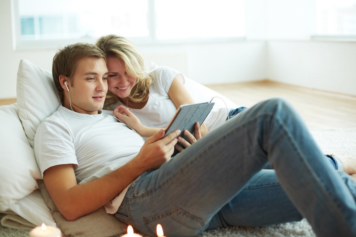 7-fun-activities-to-do-with-your-boyfriend-at-home