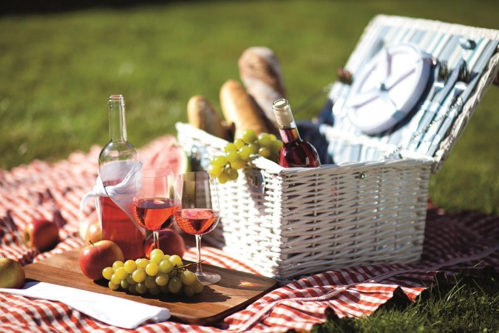 7 Ideas to Make Any Picnic More Enjoyable