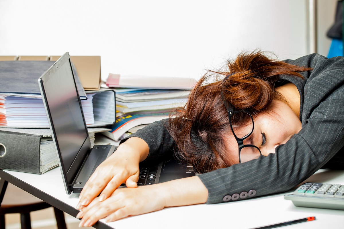 6 Signs You Are Sleep Deprived
