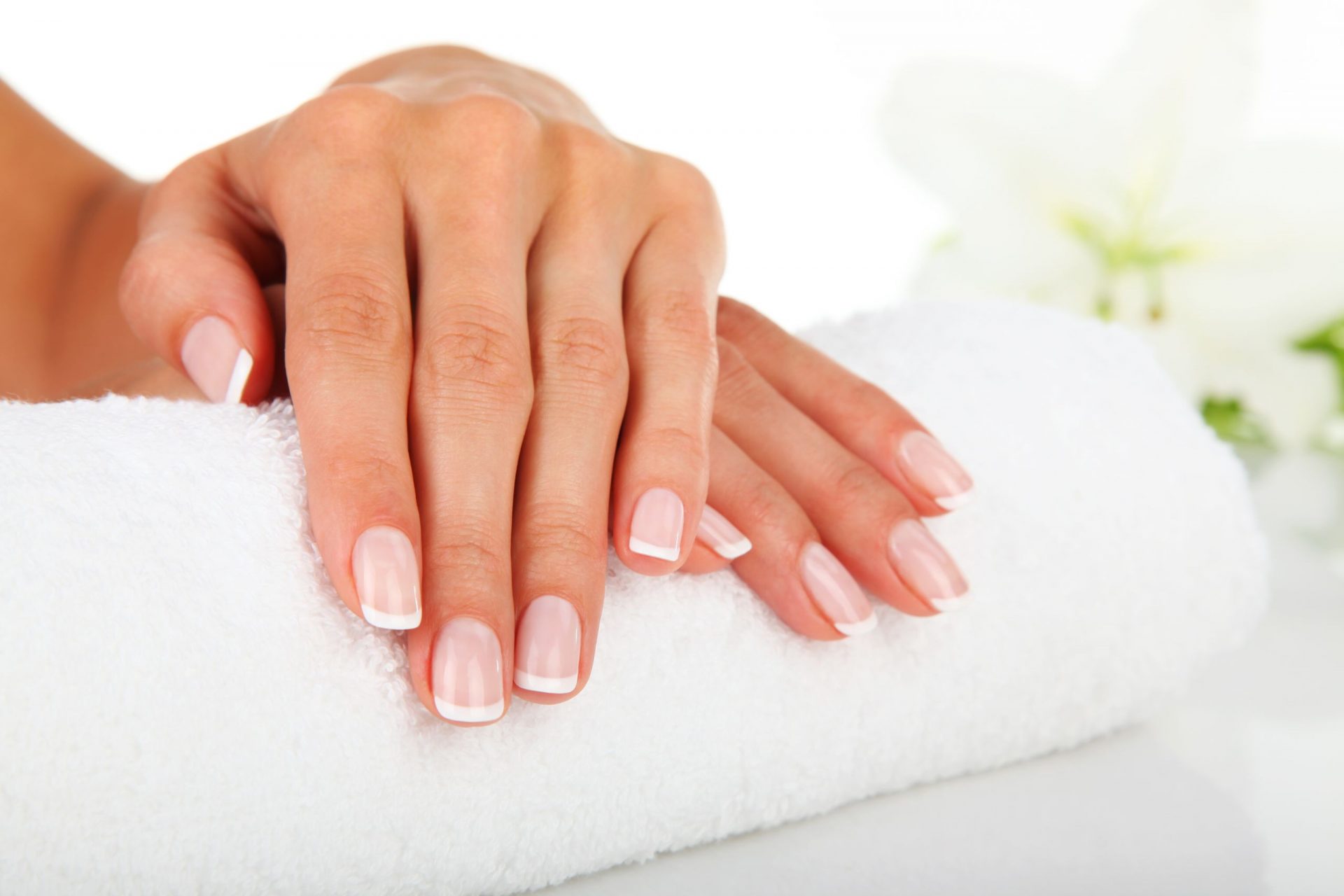 8 Best Remedies for Brittle Nails