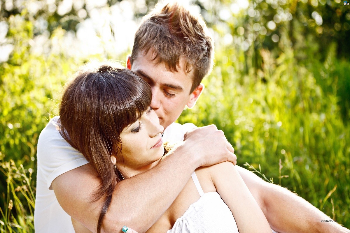 7 Reasons Why It’s So Hard to Forget the First Love