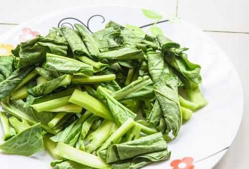 10 Pretty Amazing Reasons to Eat Kale
