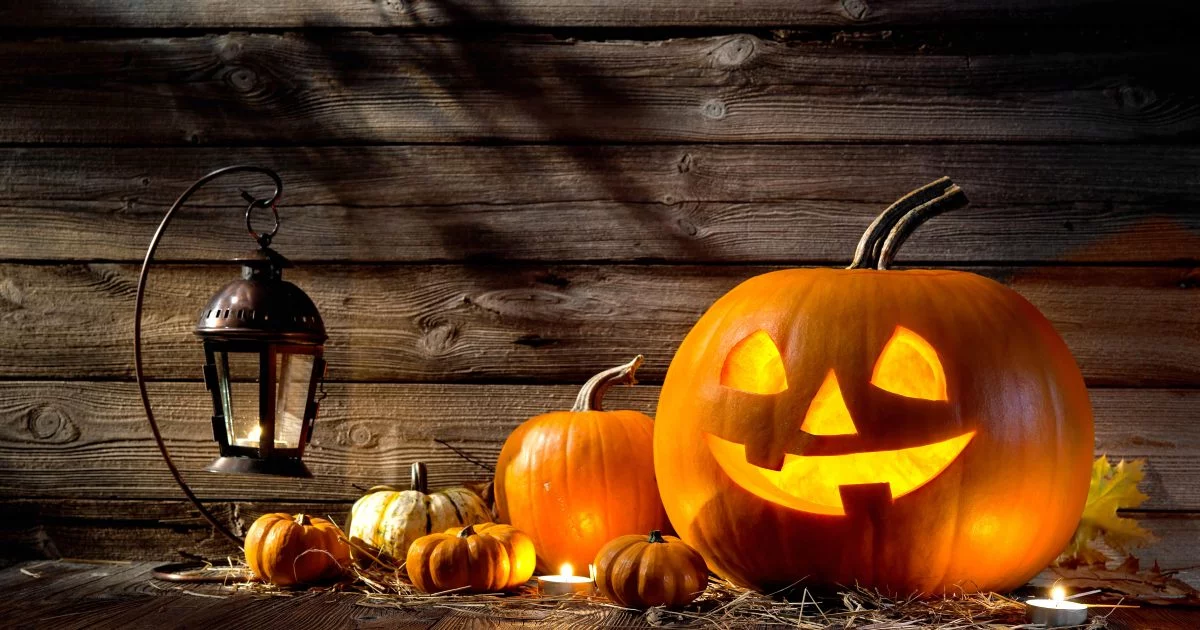 7 Simple Ways to Celebrate Halloween