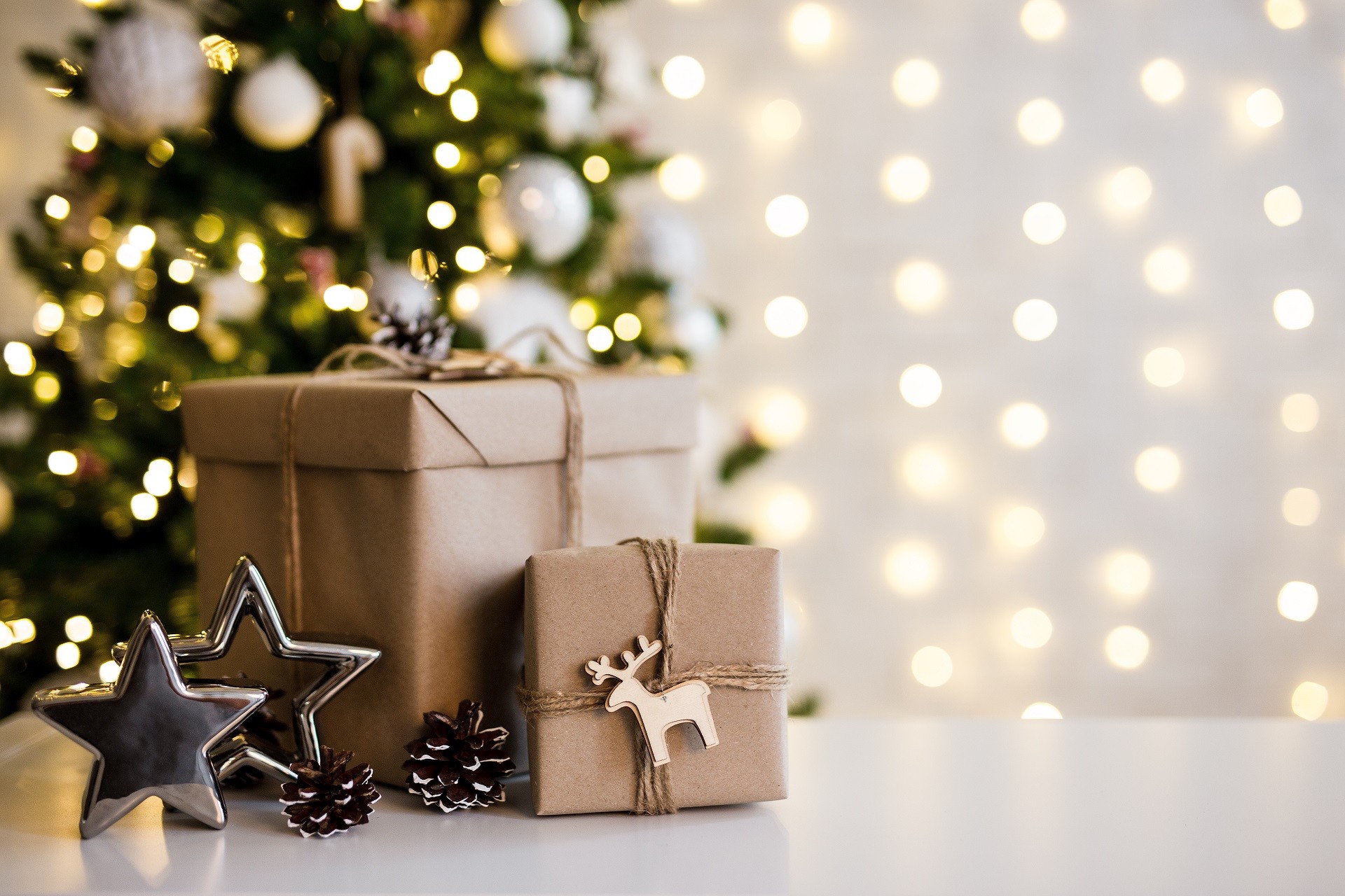 7 Great Tips for Saving on Christmas Gifts