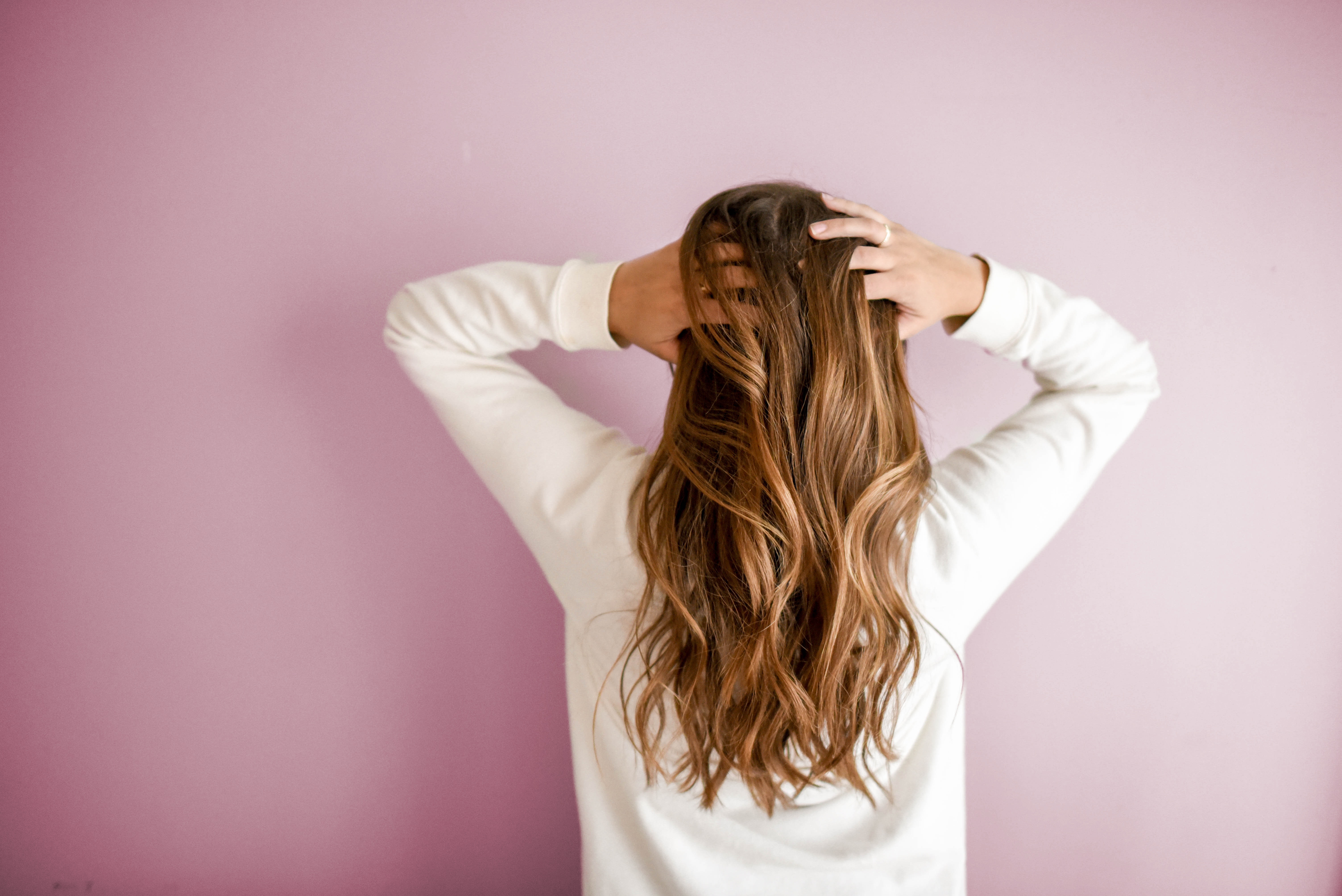 9 Causes of Dry Hair and How to Fix It