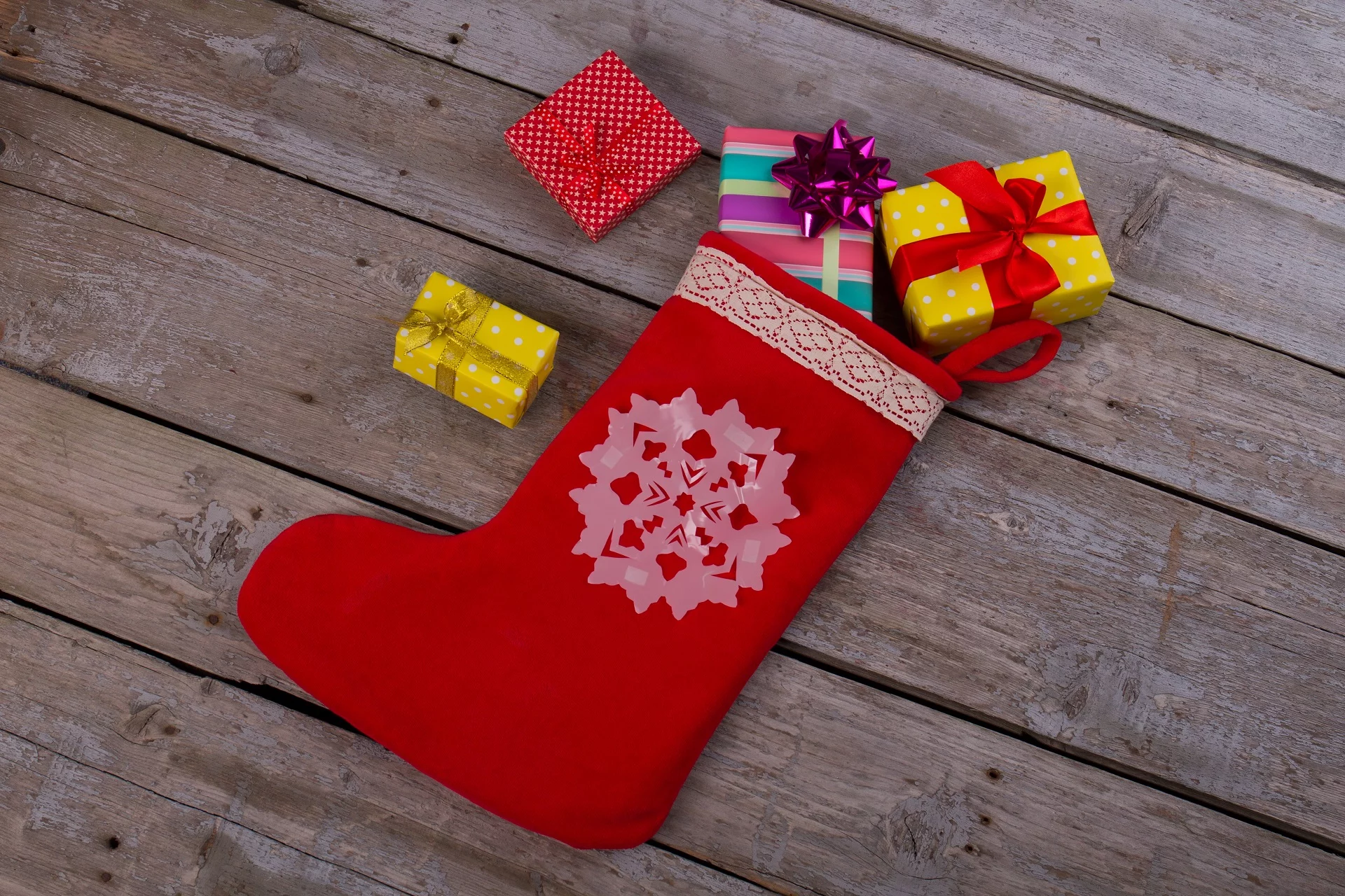 6 Incredible Stocking Stuffers for Children