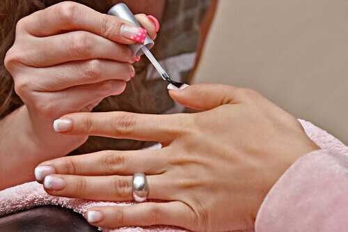 Wear Strengthening Nail Polish