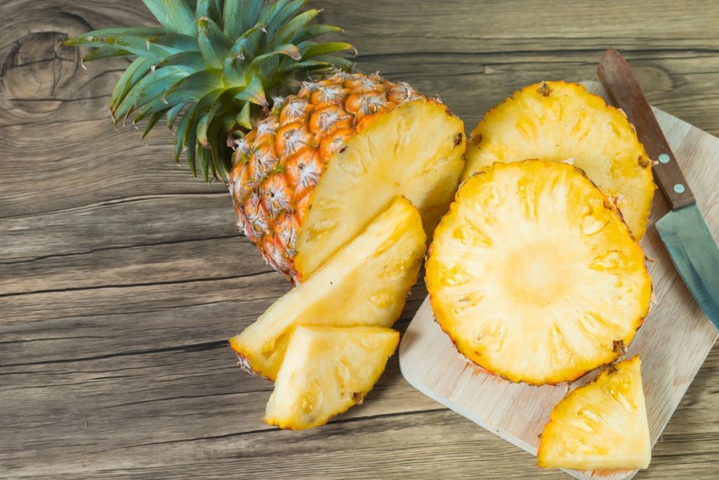 10 Reasons to Eat Pineapple Every Day