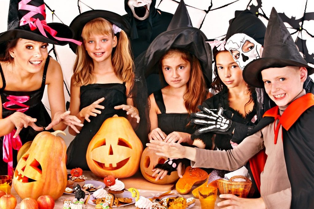 7 Ways to Celebrate Halloween in the Classroom