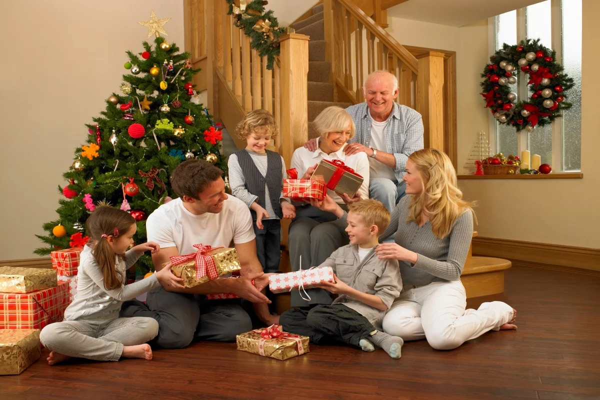 8 Fun Christmas Activities Your Family Will Love
