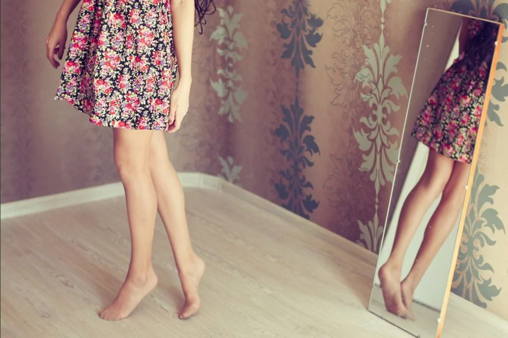 10 Tips to Keep Your Legs Smooth