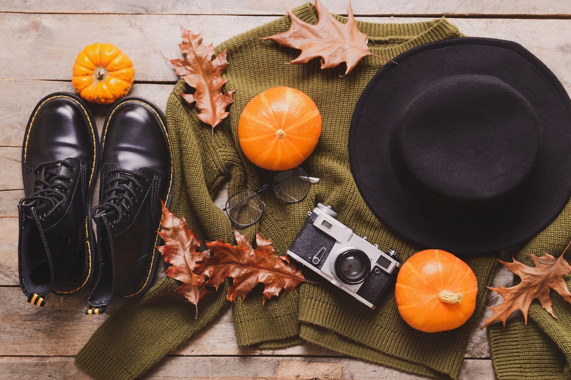 10 Chic Thanksgiving Outfit Ideas