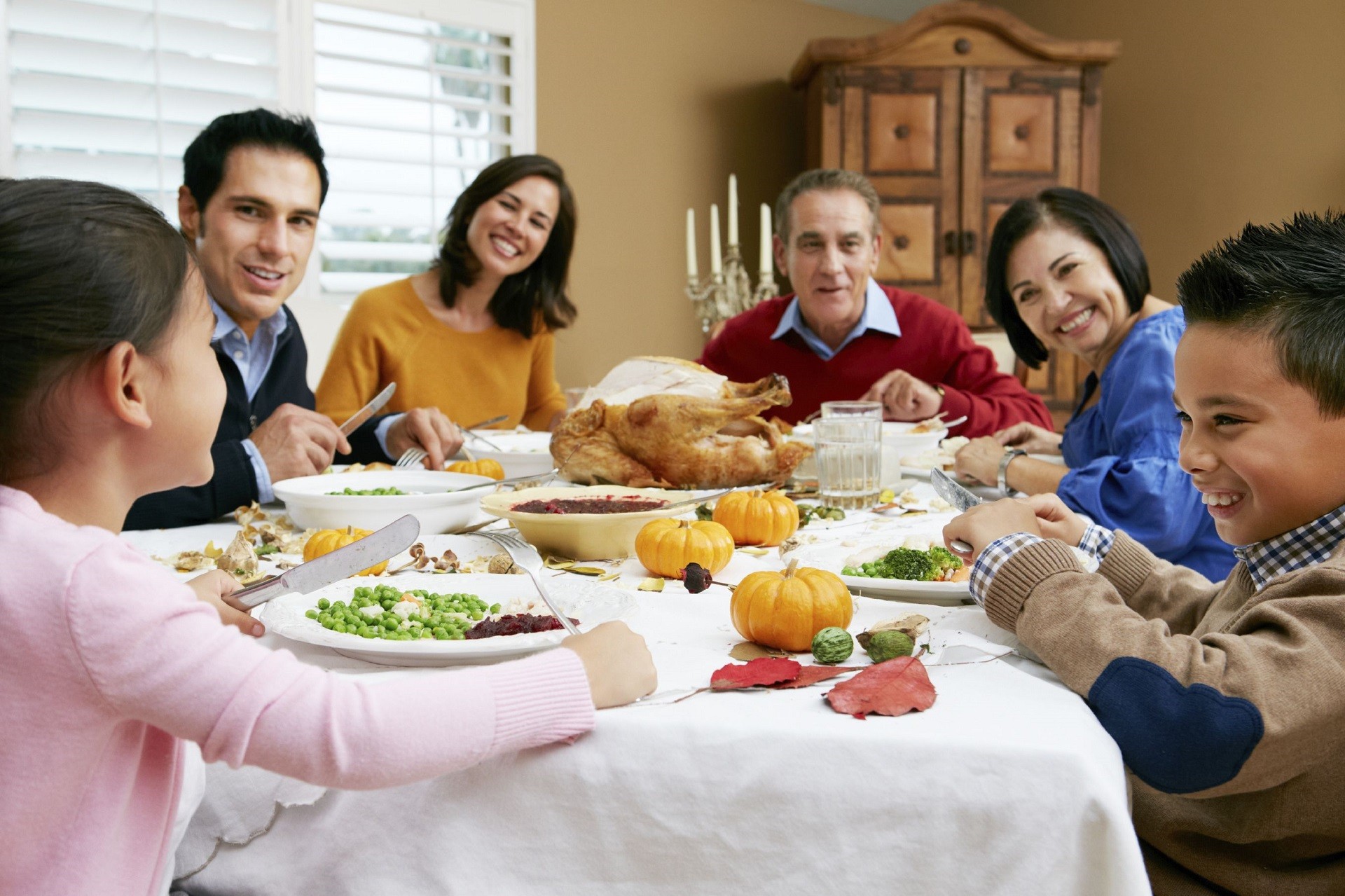 7 Smart Ways to Save Money on Thanksgiving Dinner